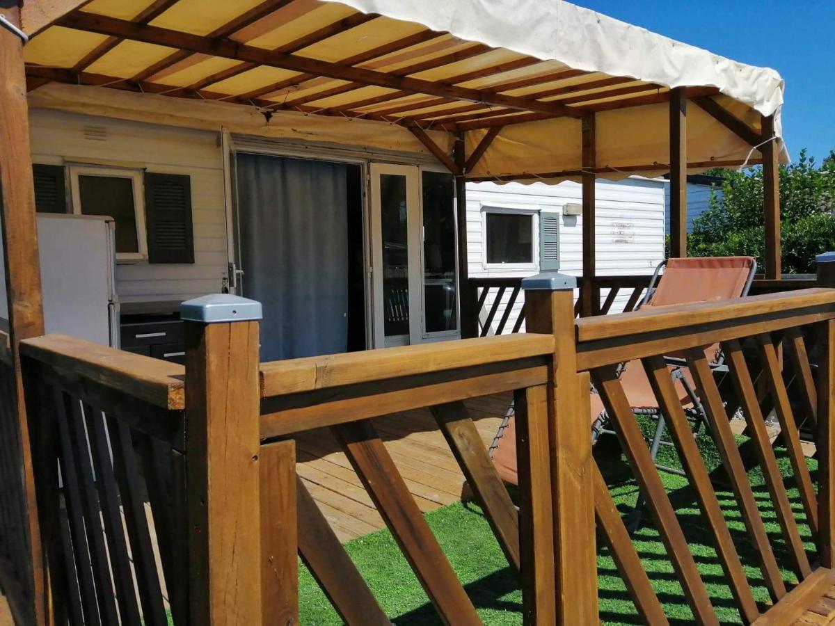 Vacances Familiales Dans Camping Avec Piscine Fréjus 外观 照片